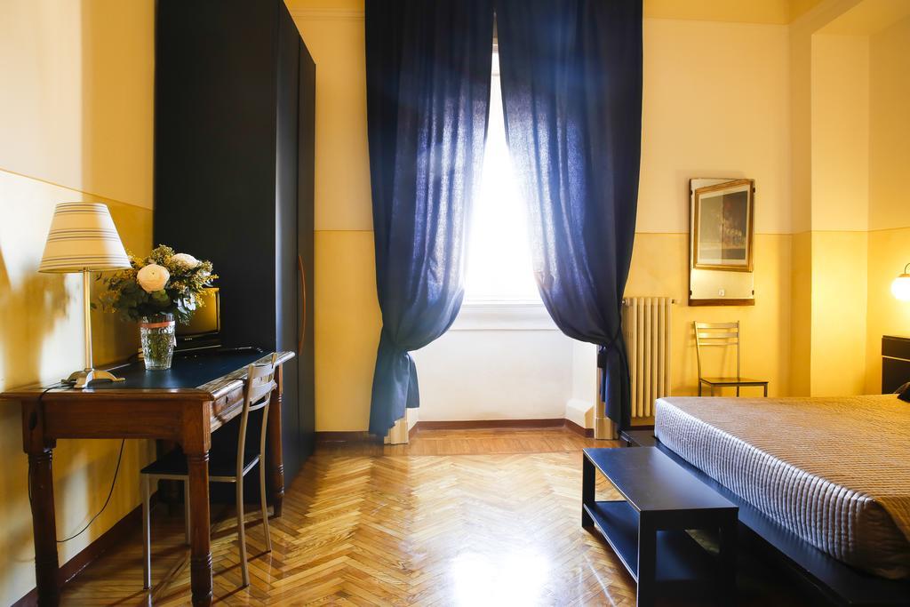 בולוניה Albergo Garisenda חדר תמונה